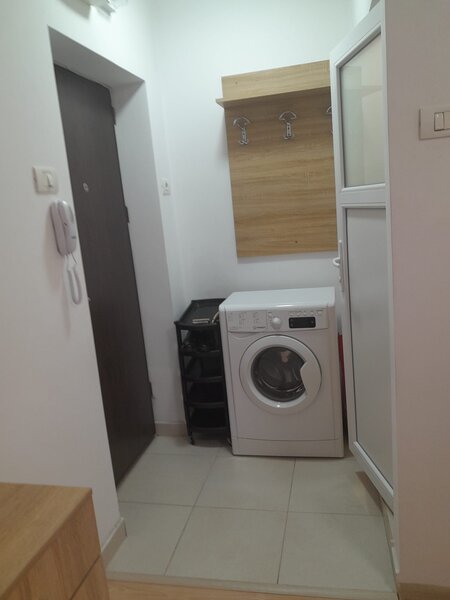 Titan, Postavarului,